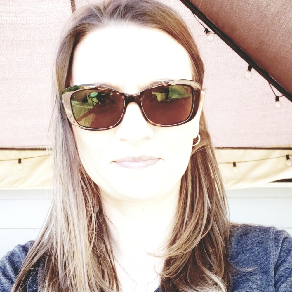 Meet your Posher, Jennifer